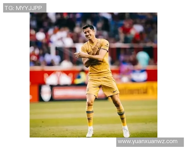 全球顶级足球巨星生涯数据全解析与历史辉煌成就盘点 全球顶级足球巨星生涯数据全解析与历史辉煌成就盘点